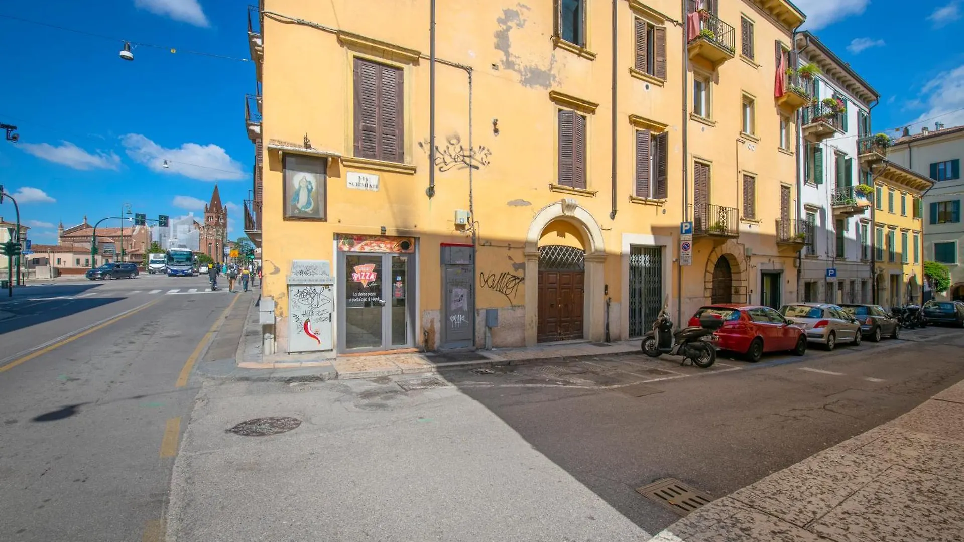 Starhouse 5 Min To City Center & Wifi Apartment Verona